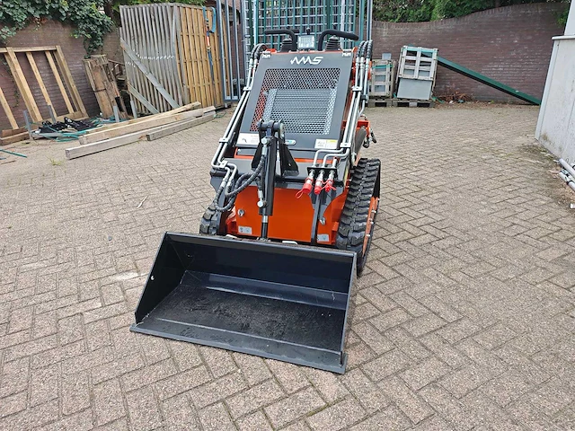 2025 - 36c - skidsteer loader - afbeelding 14 van  20