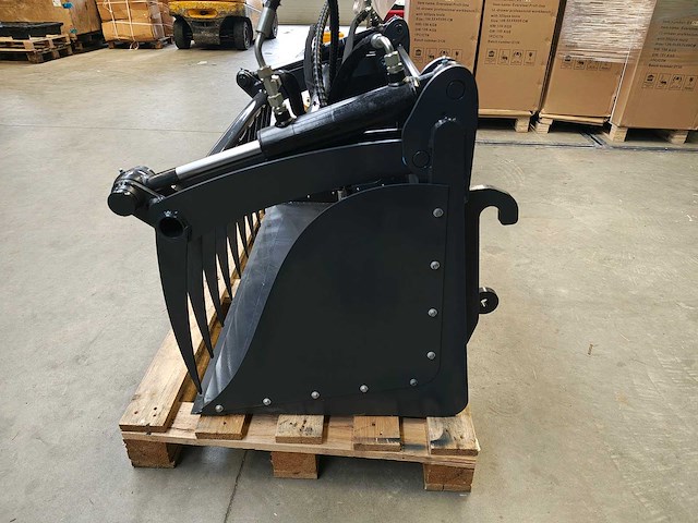 2025 - bak met klem voor minishovel, euro aansluiting - afbeelding 6 van  11