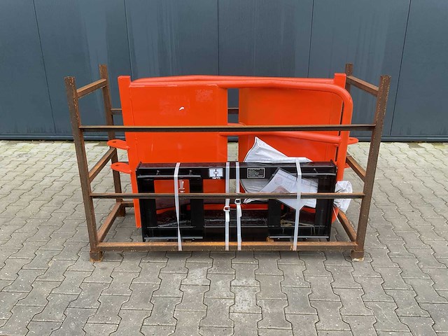 2025 - giyi - cl100 - skid steer clamp grabber - afbeelding 2 van  6