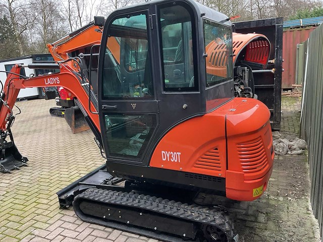 2025 - ladys dy30t kubota motor - afbeelding 6 van  33