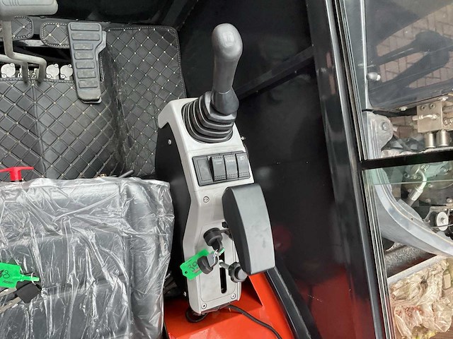 2025 - ladys dy30t kubota motor - afbeelding 8 van  34