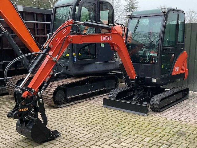 2025 - ladys dy30t kubota motor - afbeelding 1 van  34