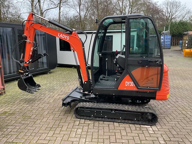 2025 - ladys dy30t kubota motor - afbeelding 27 van  34