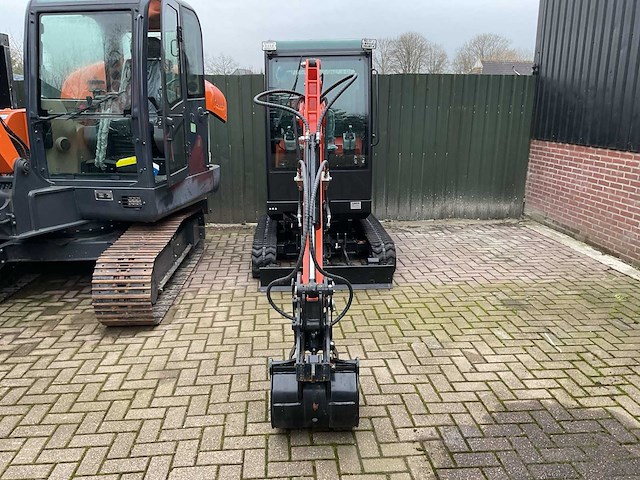 2025 - ladys dy30t kubota motor - afbeelding 33 van  34