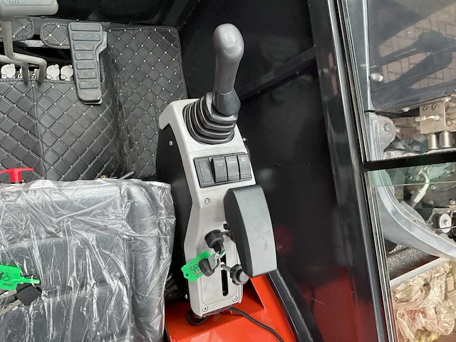 2025 - ladys dy30t kubota motor - afbeelding 7 van  33