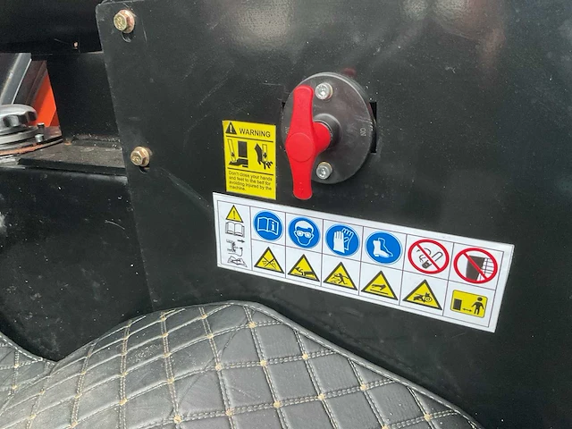 2025 - ladys dy30t kubota motor - afbeelding 10 van  33