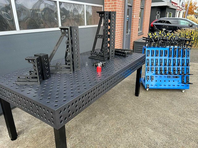 2025 - lastafel - afbeelding 1 van  4