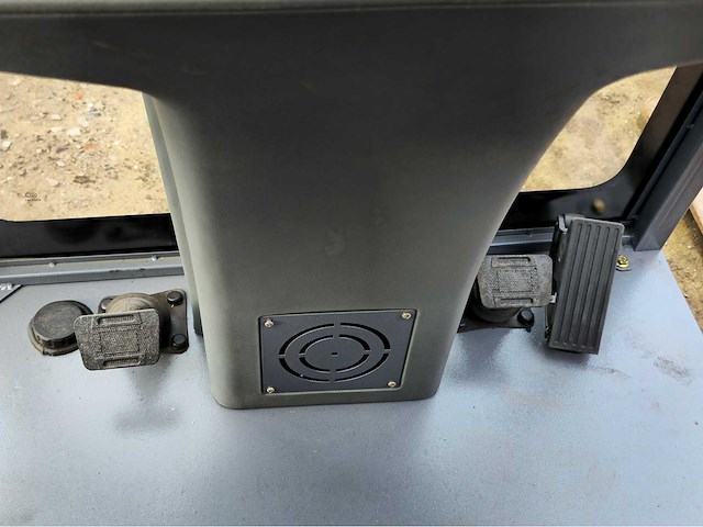 2025 - okg - dy-1400p - straatveegmachine - afbeelding 11 van  20