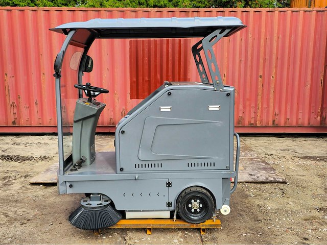 2025 - okg - dy-1400p - straatveegmachine - afbeelding 9 van  15