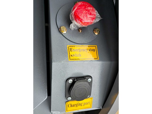 2025 - okg - dy-2000 - straatveegmachine - afbeelding 23 van  25