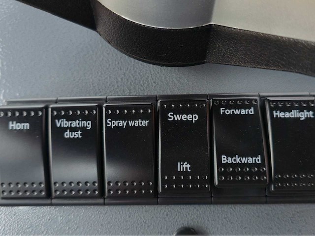 2025 - okg - dy-2000 - straatveegmachine - afbeelding 14 van  22