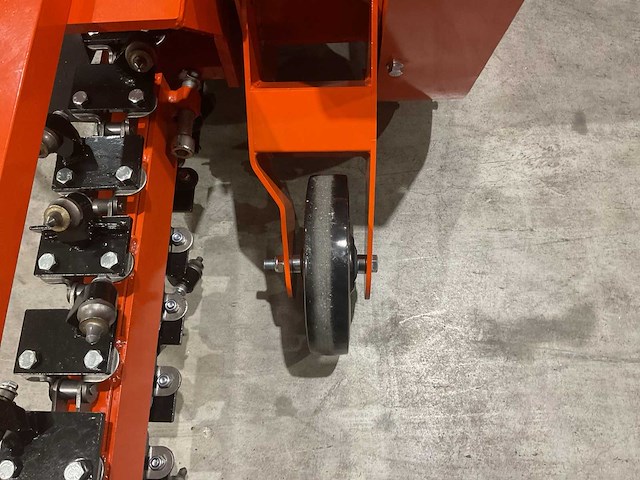 2025 - rte 6776 sleuvengraafmachine - afbeelding 6 van  16