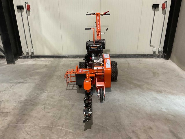 2025 - rte 6776 sleuvengraafmachine - afbeelding 15 van  20