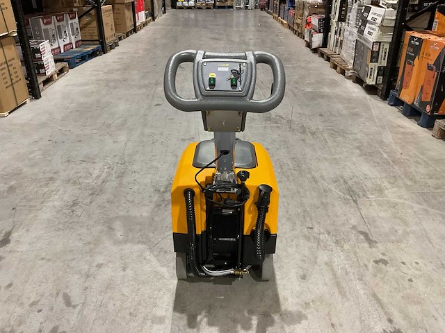 2025 - rte fs40 schoonmaakwagen - afbeelding 11 van  19