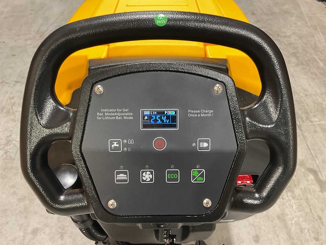 2025 - rte fs50 schoonmaakwagen - afbeelding 7 van  20