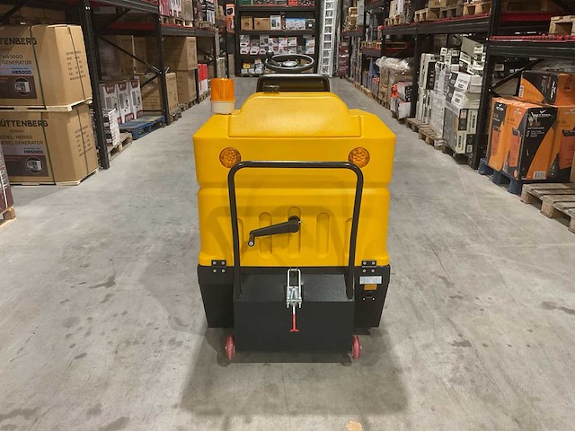 2025 - rte sw80 straatveegmachine - afbeelding 2 van  18