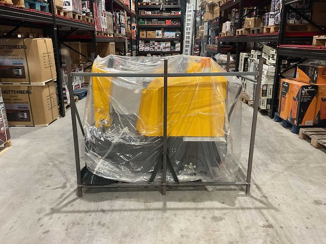 2025 - rte sw80 straatveegmachine - afbeelding 12 van  18