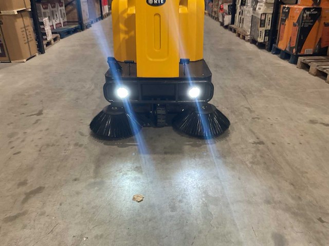 2025 - rte sw80 straatveegmachine - afbeelding 11 van  21