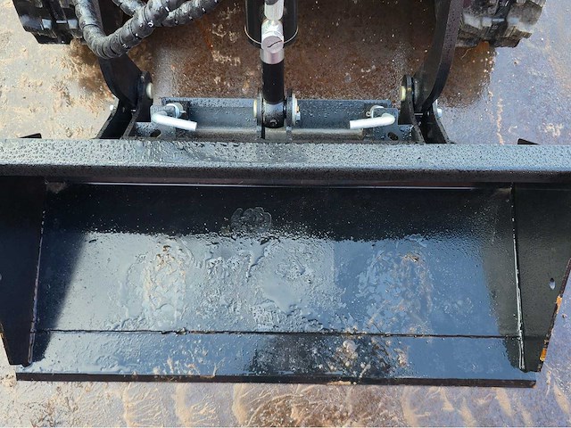 2025 - sdlool - 36c - oranje - shovel - afbeelding 8 van  18