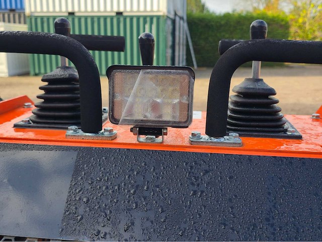 2025 - sdlool - 36c - oranje - shovel - afbeelding 9 van  18