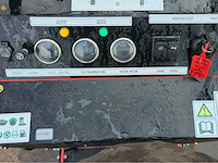 2025 - sdlool - sl380 - rood - shovel - afbeelding 5 van  19