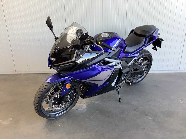 2025 - trmotor - tr125-2 - motorfiets - afbeelding 1 van  12