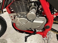 2025 - ultra cross thunder 300 blauw agb40-1 motorfiets - afbeelding 21 van  24