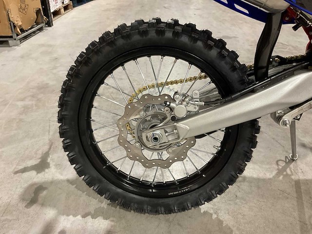 2025 - ultra cross thunder 300 blauw agb40-1 motorfiets - afbeelding 21 van  22
