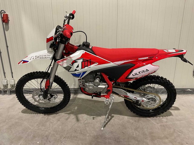 2025 - ultra cross thunder 300 blauw agb40-1 motorfiets - afbeelding 12 van  24