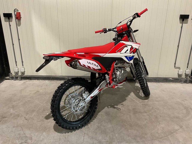 2025 - ultra cross thunder 300 blauw agb40-1 motorfiets - afbeelding 19 van  24