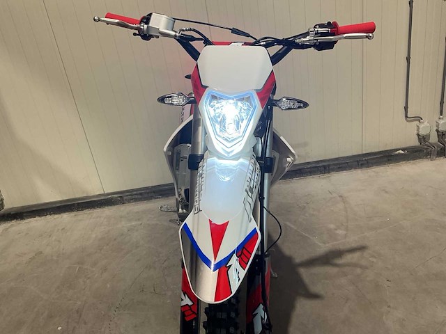 2025 - ultra cross thunder 300 blauw agb40-1 motorfiets - afbeelding 22 van  24