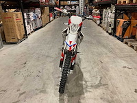 2025 - ultra cross thunder 300 rood agb40-1 motorfiets - afbeelding 12 van  23