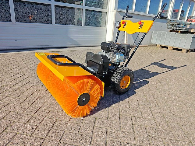 2025 - veegmachine met benzinemotor - afbeelding 1 van  15