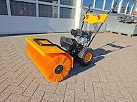 2025 - veegmachine met benzinemotor - afbeelding 1 van  15