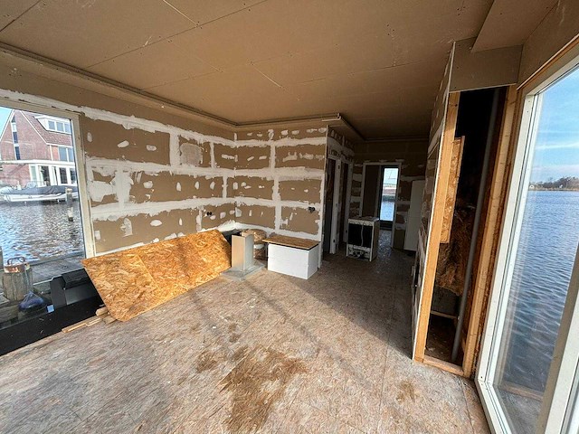 2025 - woonboot - afbeelding 5 van  5