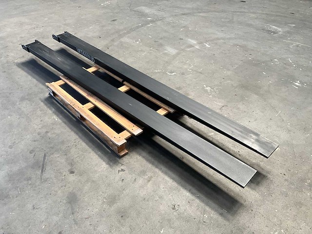 2025 290 cm heftruck verlenglepels - afbeelding 4 van  4