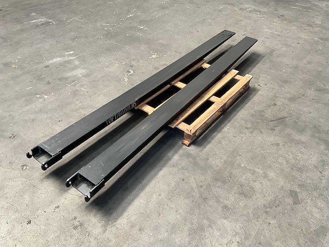 2025 290 cm heftruck verlenglepels - afbeelding 1 van  2