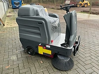 2025 a13 zelfrijdende veegmachine - afbeelding 3 van  15