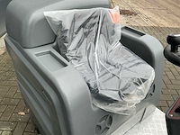 2025 a13 zelfrijdende veegmachine - afbeelding 1 van  10