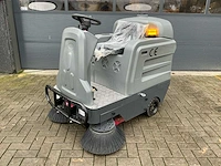 2025 a13 zelfrijdende veegmachine