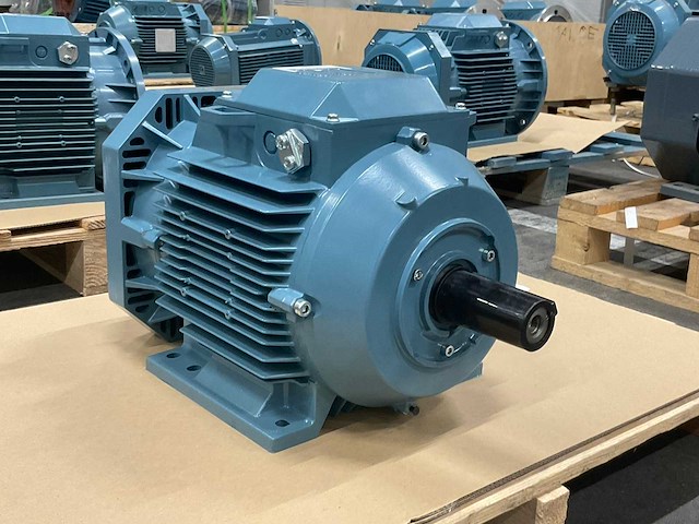 2025 abb m3aa 132 mc4 elektromotor - afbeelding 2 van  6