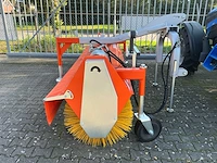 2025 agrometall sw-t 2800 uh straatveegmachine - afbeelding 7 van  14