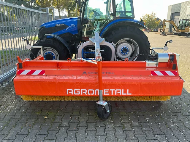 2025 agrometall sw-t 2800 uh straatveegmachine - afbeelding 8 van  14