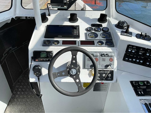 2025 blue-spirit 10.0 cabin fast crew tender - afbeelding 6 van  41