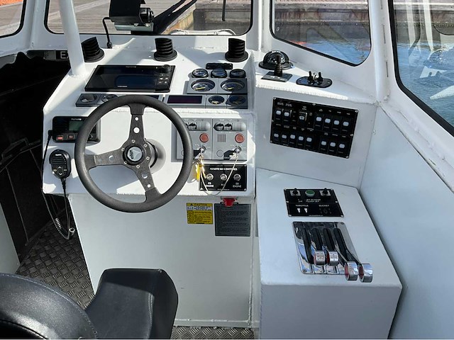 2025 blue-spirit 10.0 cabin fast crew tender - afbeelding 7 van  41