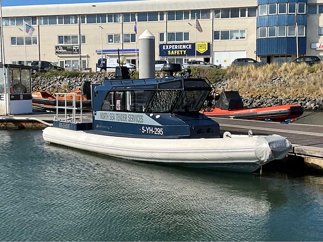 2025 blue-spirit 10.0 cabin fast crew tender - afbeelding 40 van  41