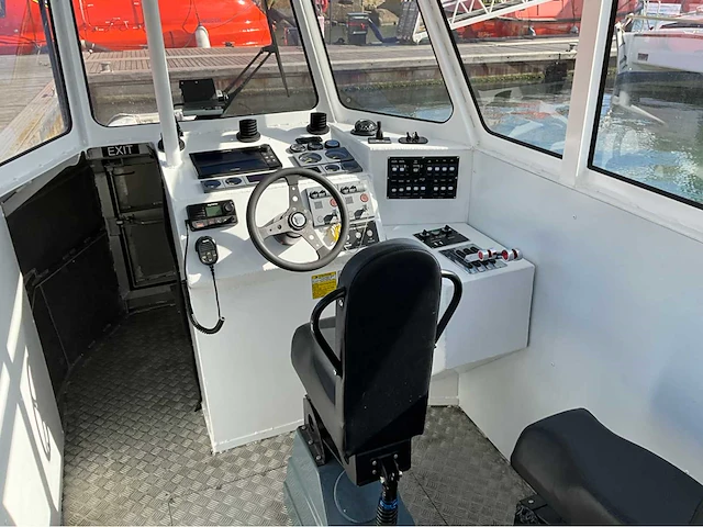 2025 blue-spirit 10.0 cabin fast crew tender - afbeelding 5 van  41