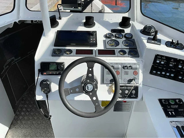 2025 blue-spirit 10.0 cabin fast crew tender - afbeelding 6 van  41