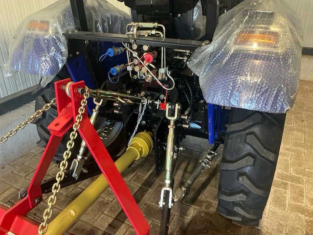 2025 bouman nm-t40 compacttractor met maaidek “ongebruikt” - afbeelding 14 van  47