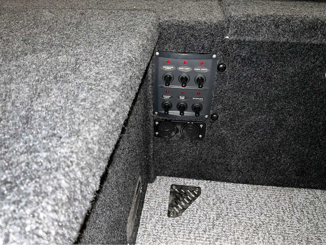 2025 brema boat 450 v pro fishing boat - afbeelding 10 van  13